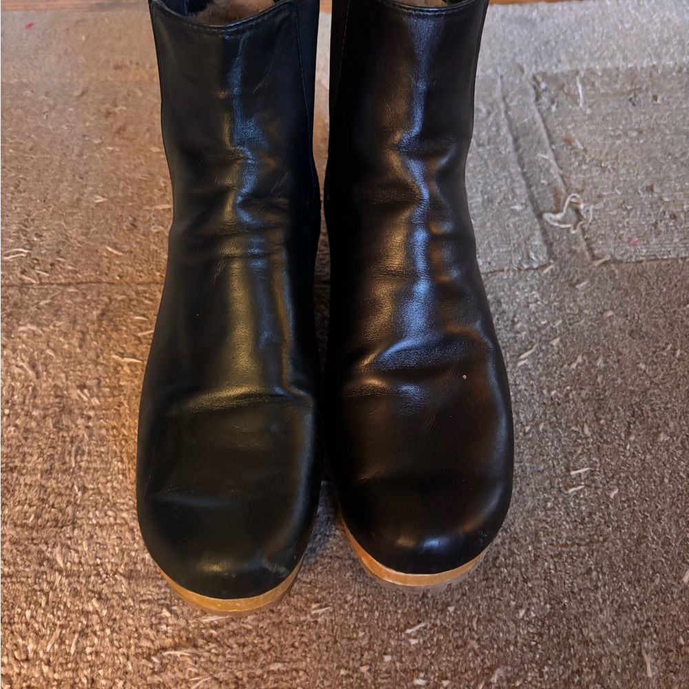 Beklina Black Leather Ankle Boot alpaca lined